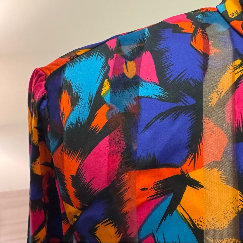 Vintage NICOLA Abstract Print High-Neck Blouse | Size 10 | NWT | Made in Korea - Picture 5 of 15